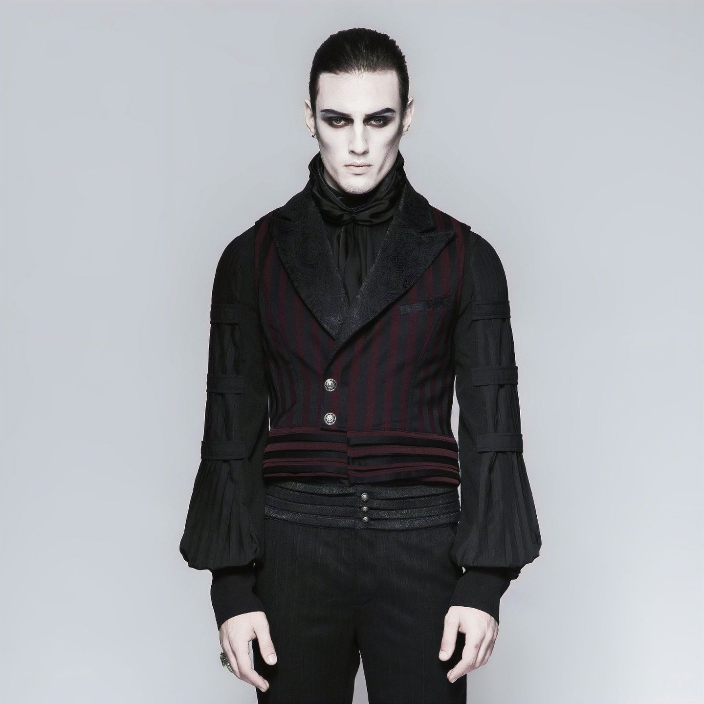 Chaser Vest Black/Burgundy
