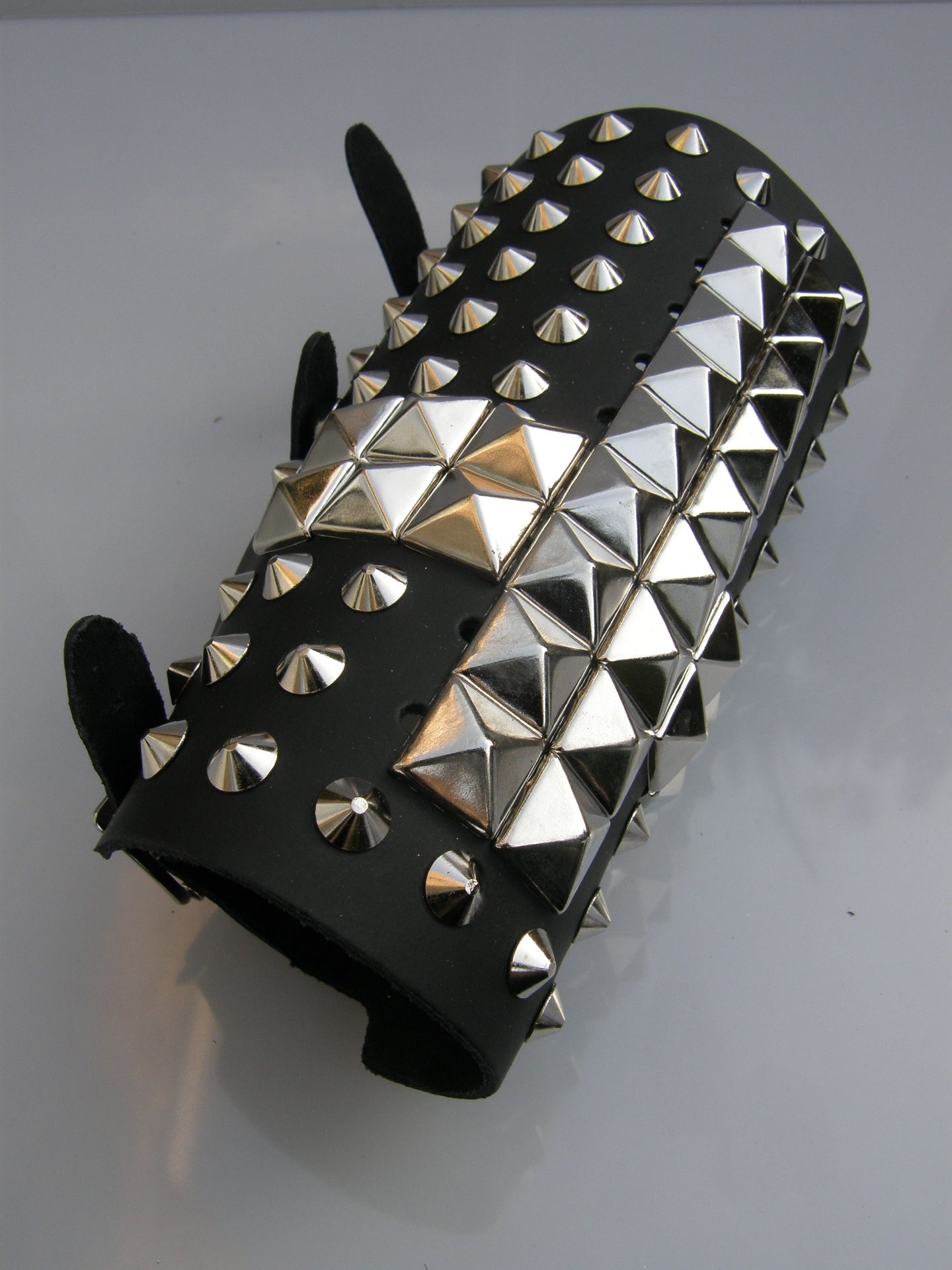Arm Guard Cross & Conical Studs