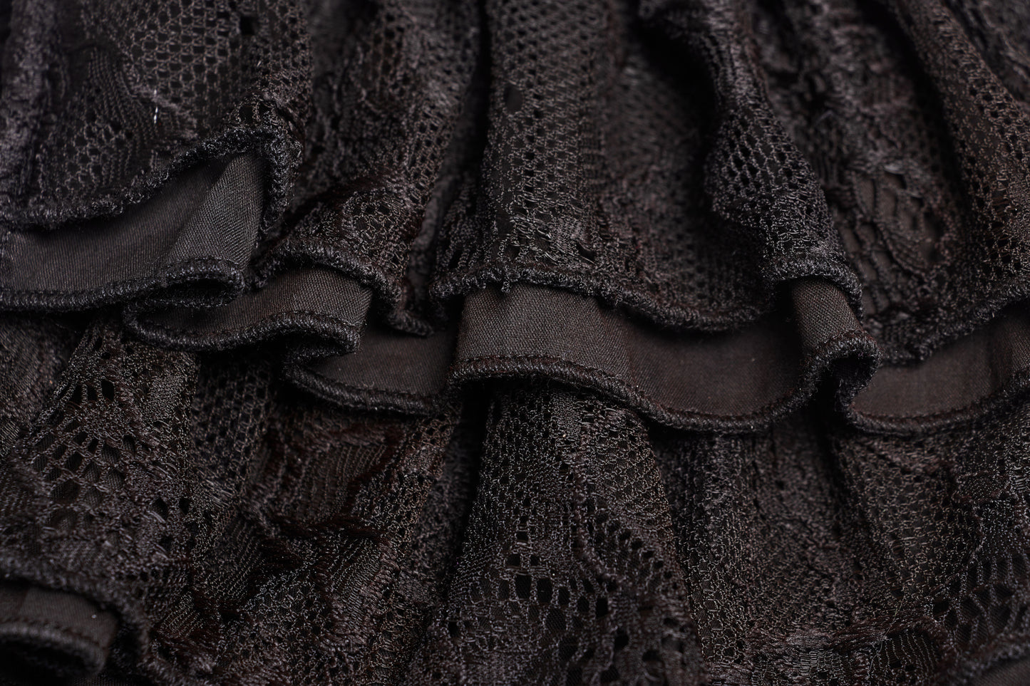 Lost Hope Jabot Zwart WS-292