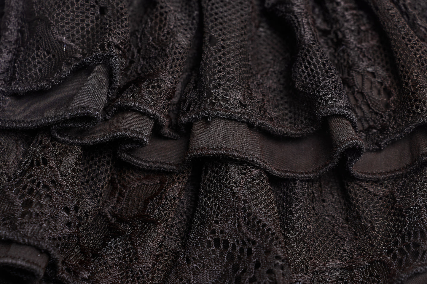 Lost Hope Jabot Zwart WS-292