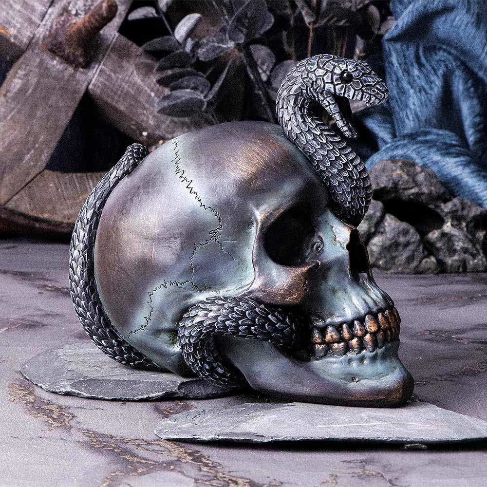 Serpentine Faith Skull 19 cm