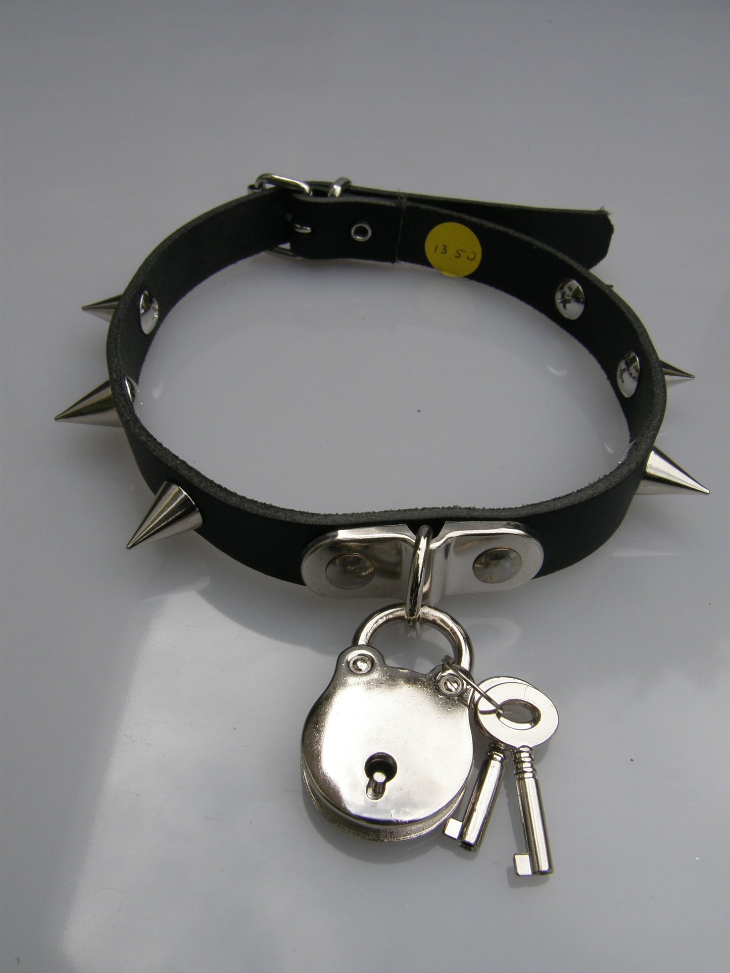 Halsband Small Screw Cones & Padlock