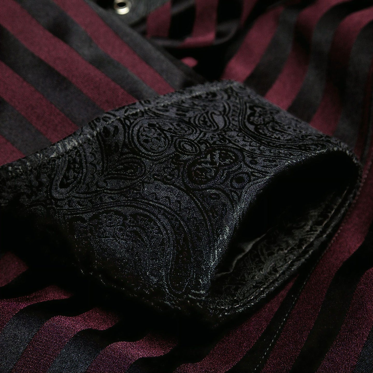 Chaser Coat Black/Burgundy