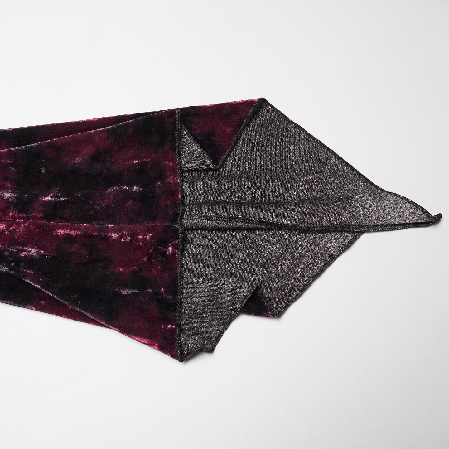 Broken Promise Top Rood - Zwart