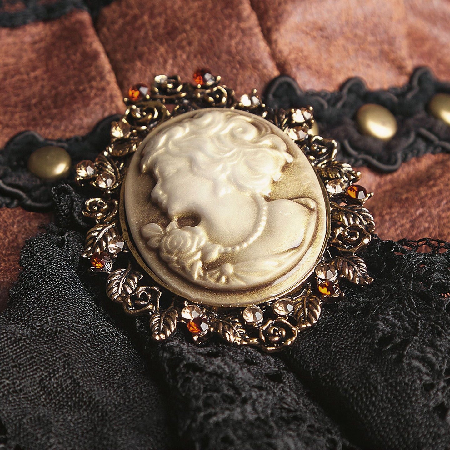 Silence Halsband - Jabot Bruin-Zwart