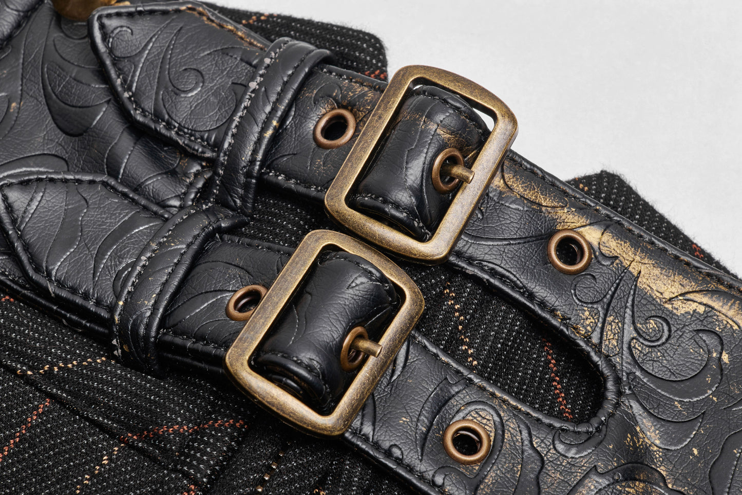 Asylum Broek
