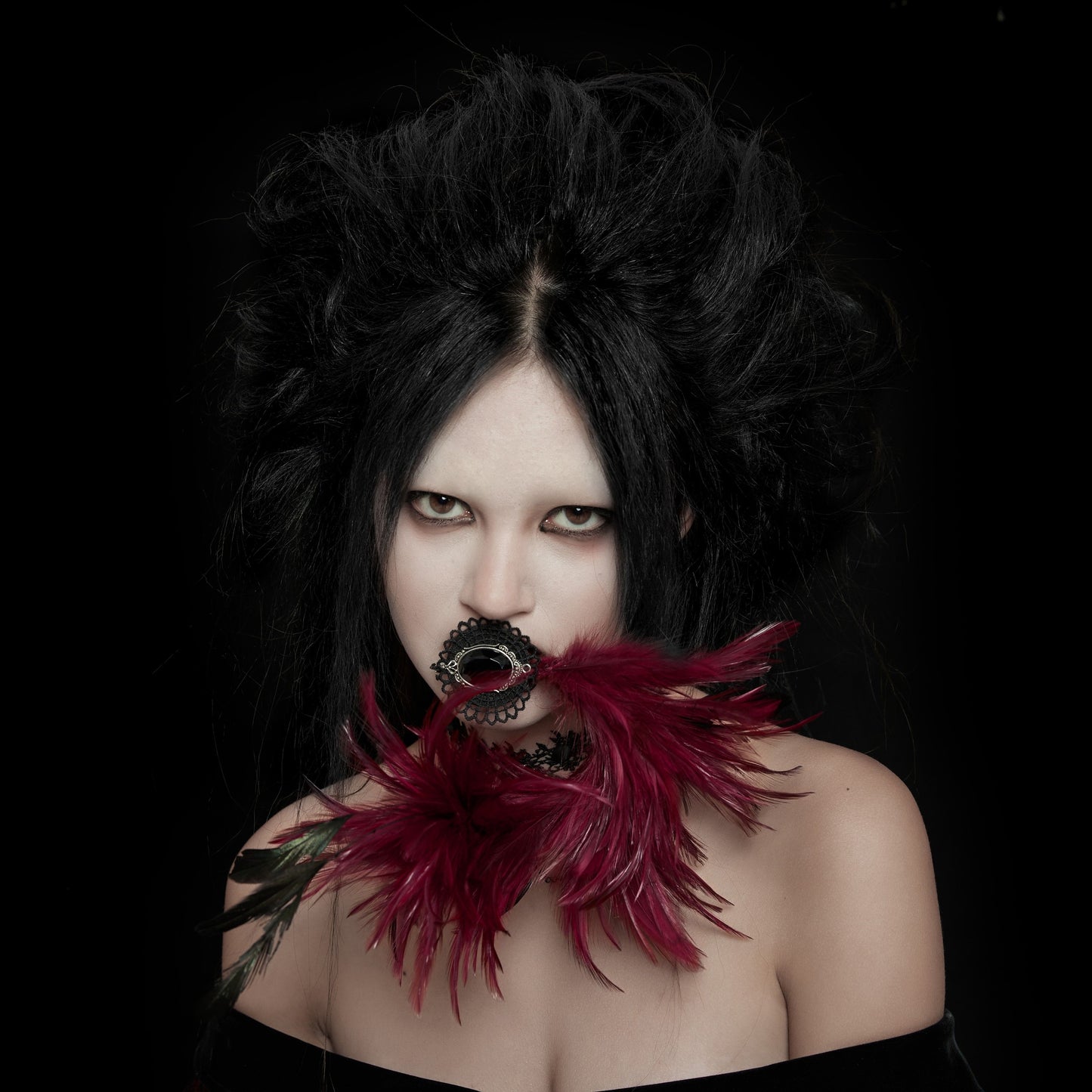 Decadent Fascinator Red - Black