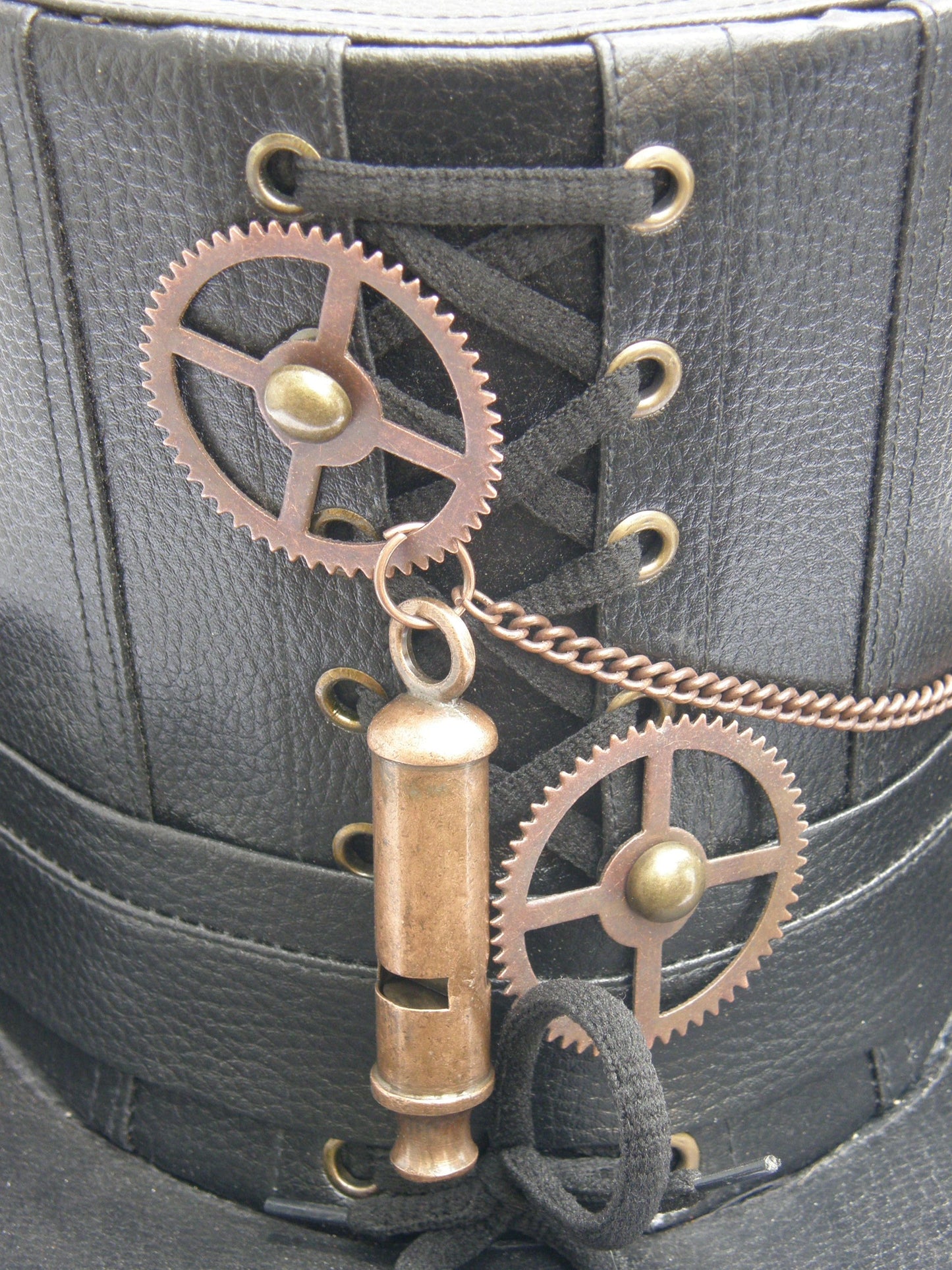 Top Hat Cogs & Whistle