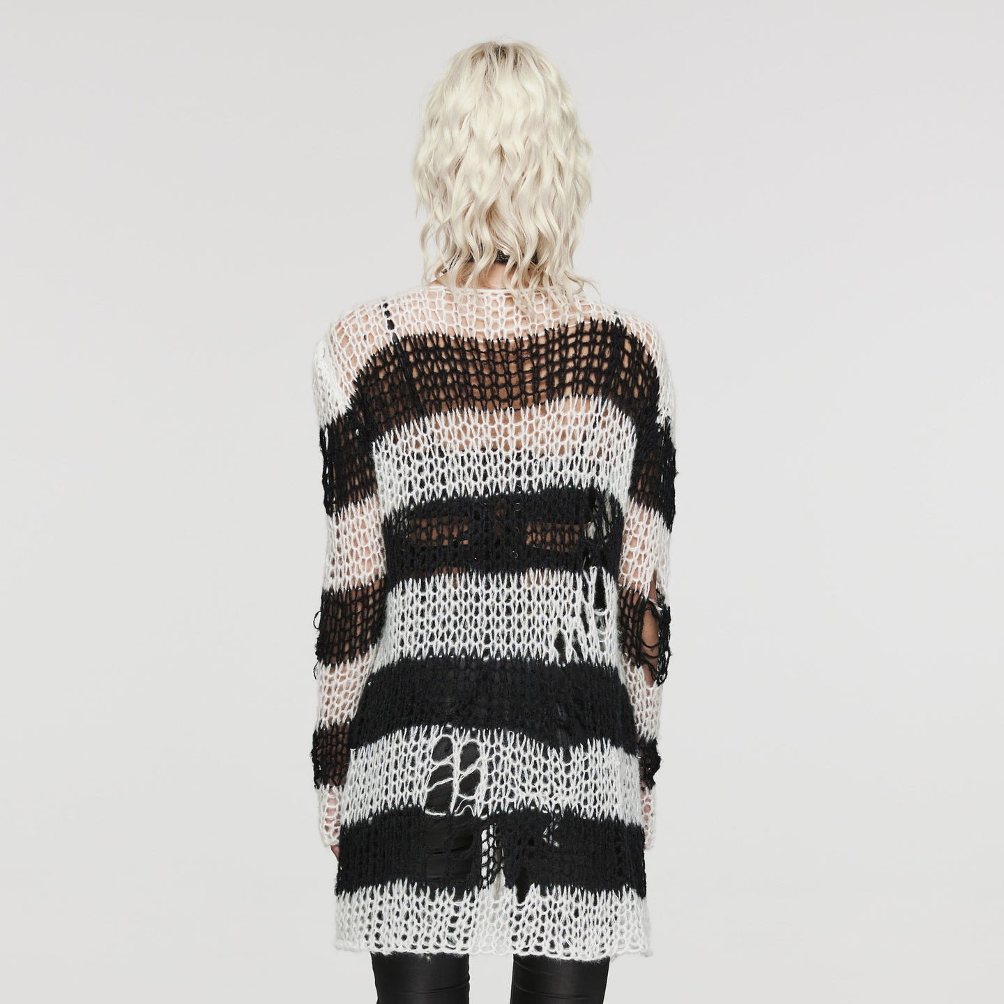 Viral Cardigan Black - White