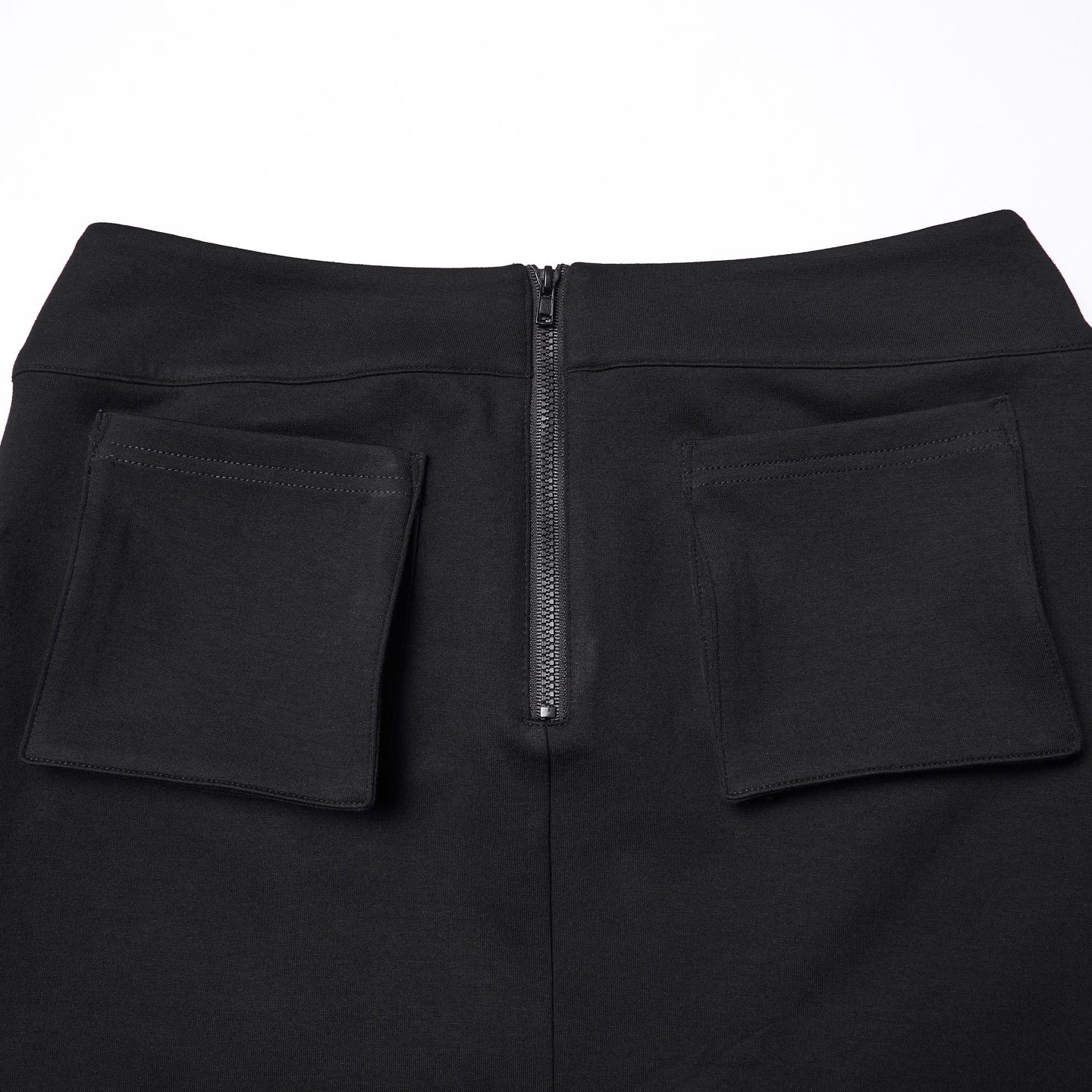 Punk Rave WQ-918 black mini skirt back zipper closure detail.